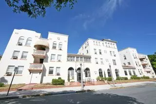 El Cid Apartments