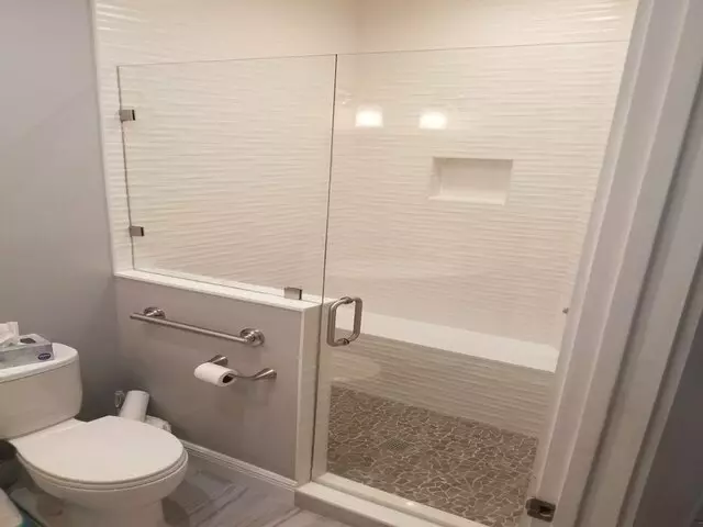Santana Shower Door