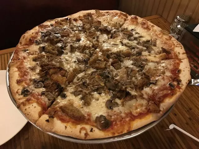Romeo's Pizza kitchen