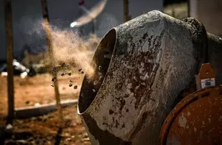 Q & E Cement
