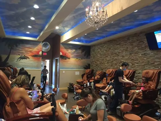 Avalon Nails & Spa