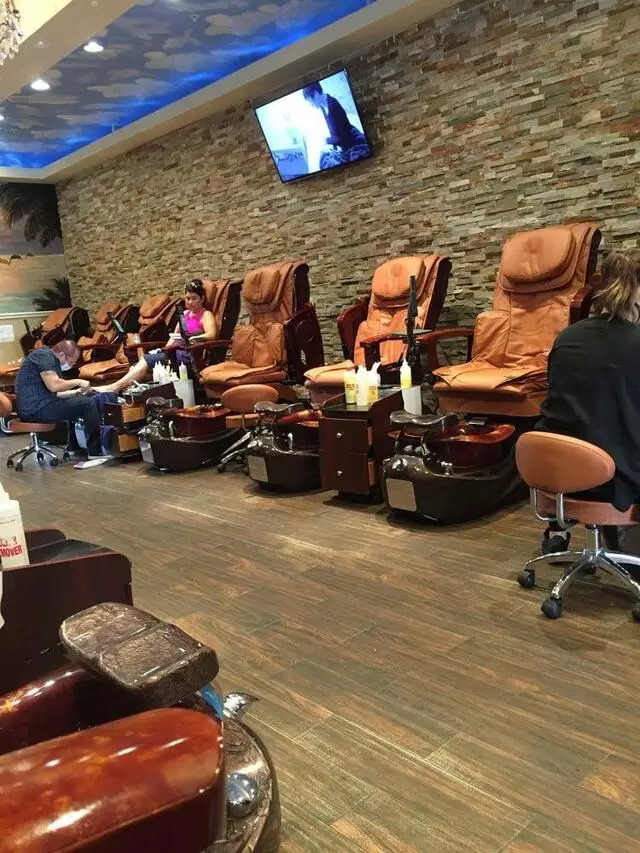 Avalon Nails & Spa