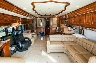 Luxurious RV Rentals