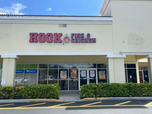 Hook Fish And Chicken - Okeechobee