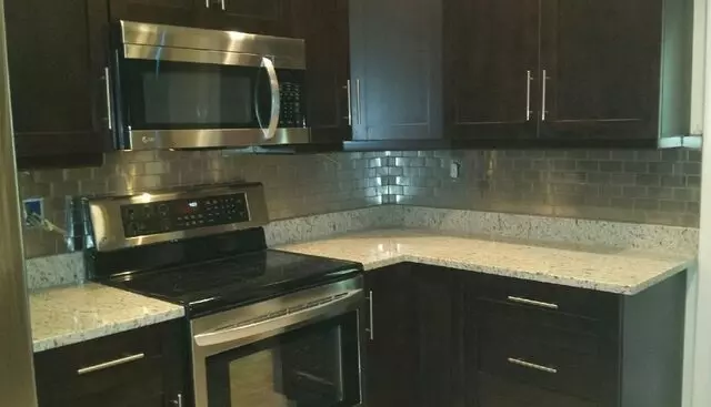 Avanti Builders