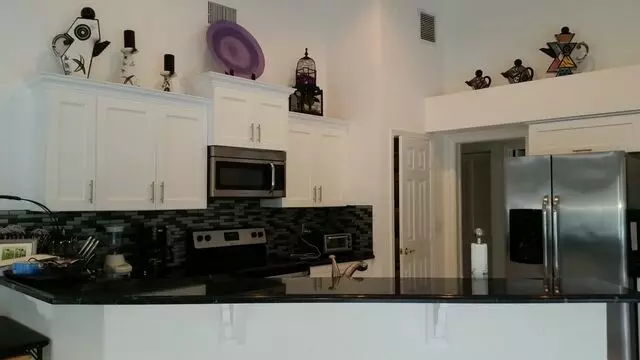 Avanti Builders