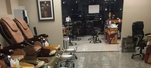 Awesome Nail Spa