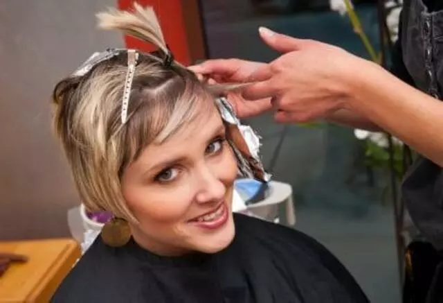A Couple Gals’ Salon