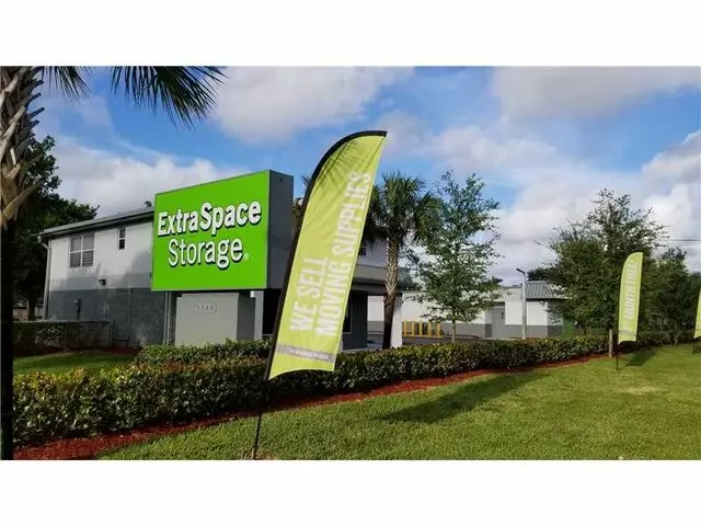 Extra Space Storage